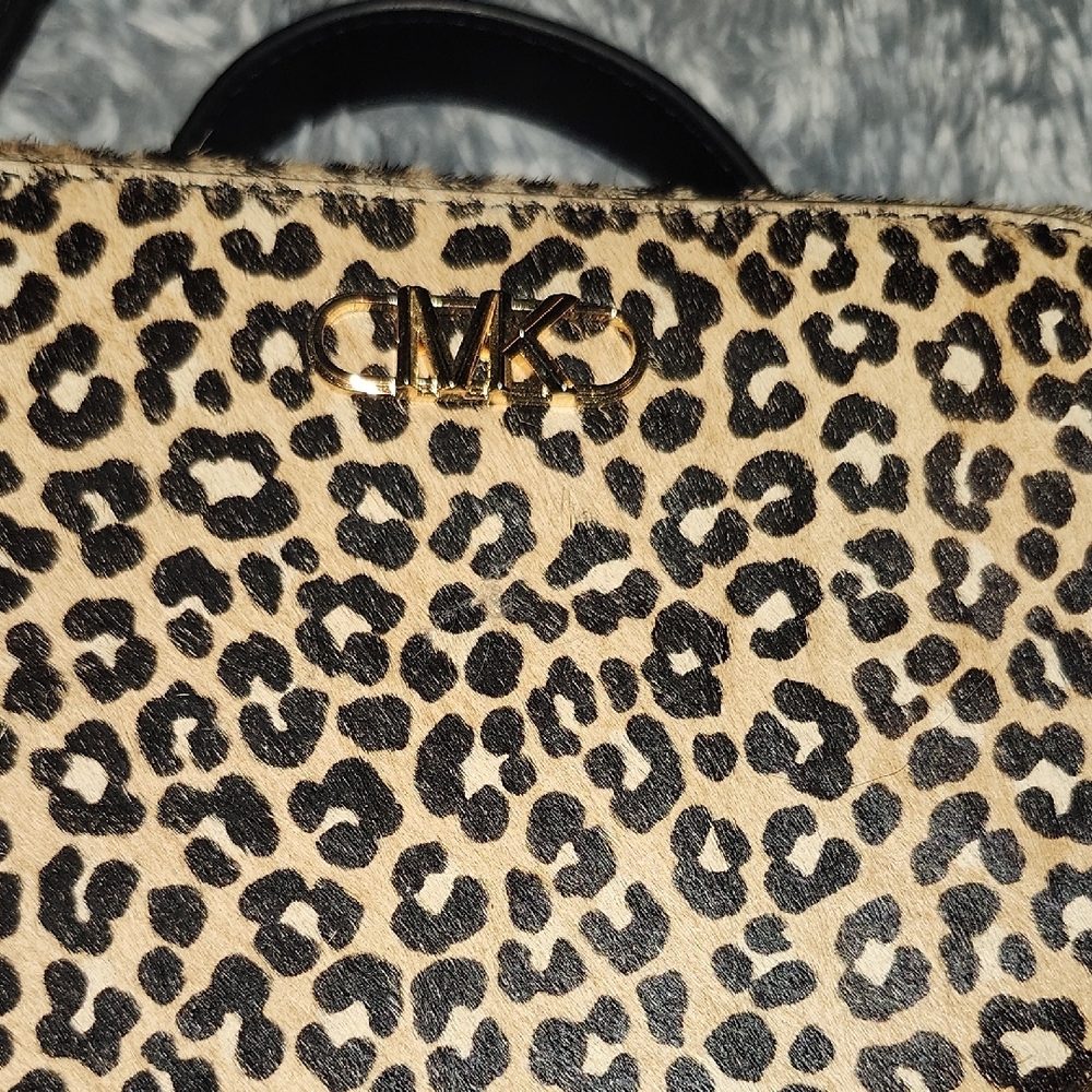 Michael Kors Crossbody Bag with Animal Print - Picture 2 of 5